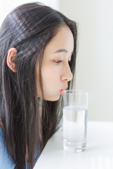 电车痴汉乳揉みまthecorn